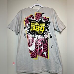 Journeys Backyard BBQ 2008 Grey Tee Signed Men Size M